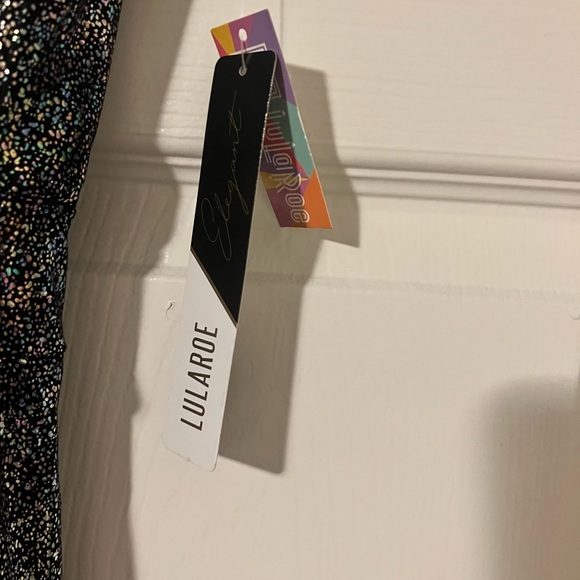 LULAROE ELEGANT COLLECTION MEDIUM NOELLE FAUX WRAP DRESS - Picture 6 of 8